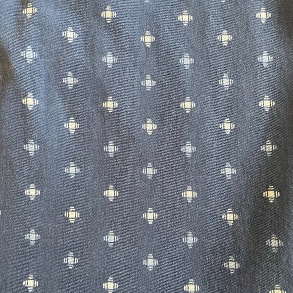 a.n.a. Women's Plus-Size 28 BLUE w/GEOMETRIC  7" Mid Rise Flat-front Chino Short - Picture 5 of 12